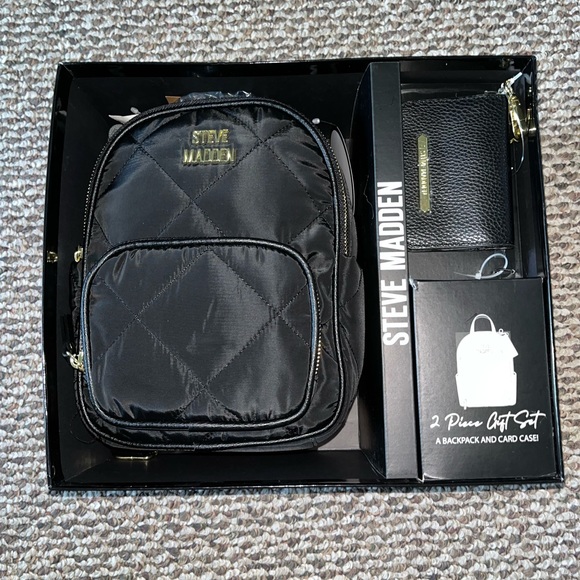 Steve Madden Set - Picture 2 of 7